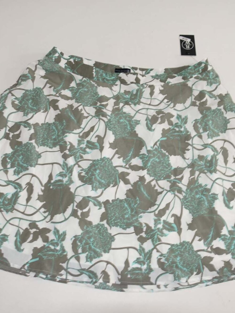 Ryan Wythe Women's A-Line Skirt Size 20W NWT Green White Floral 100% Polyester